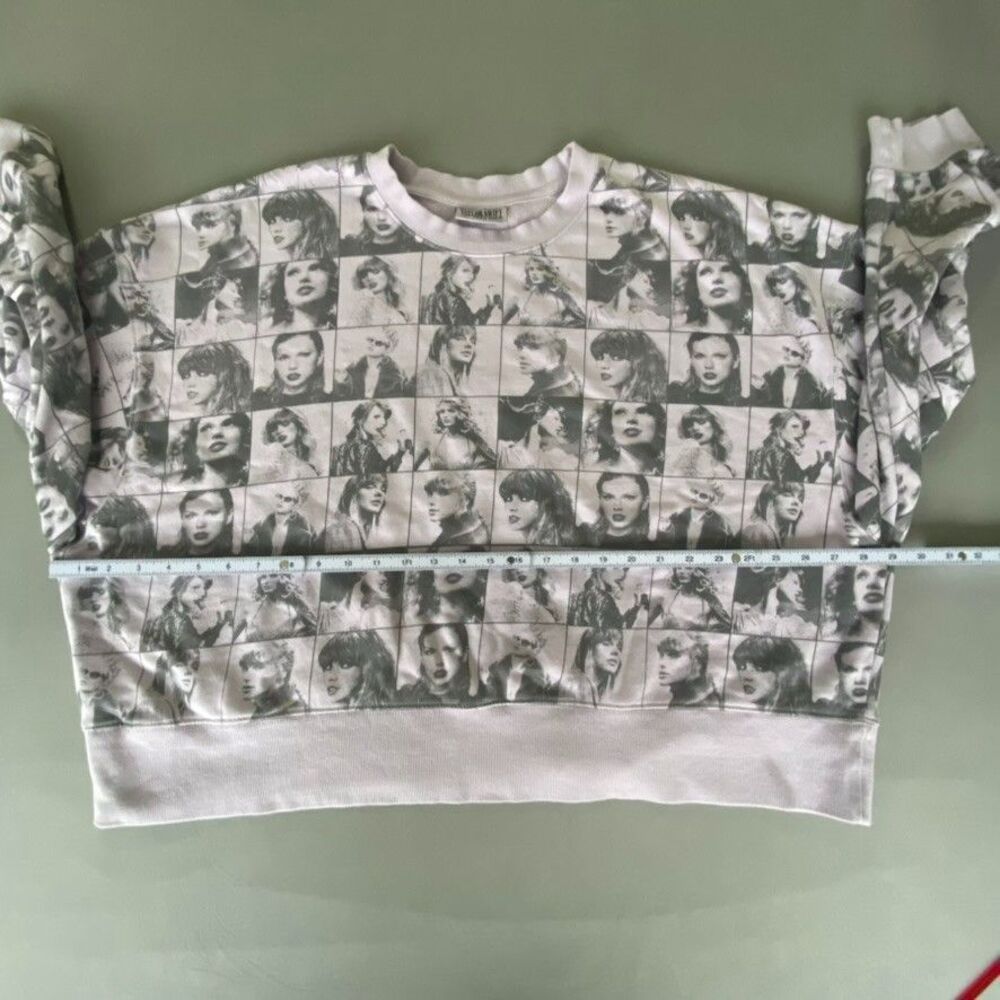 Taylor Swift The Eras Tour Sweatshirt Photo Collage Crewneck Oversized XL - Picture 9 of 11